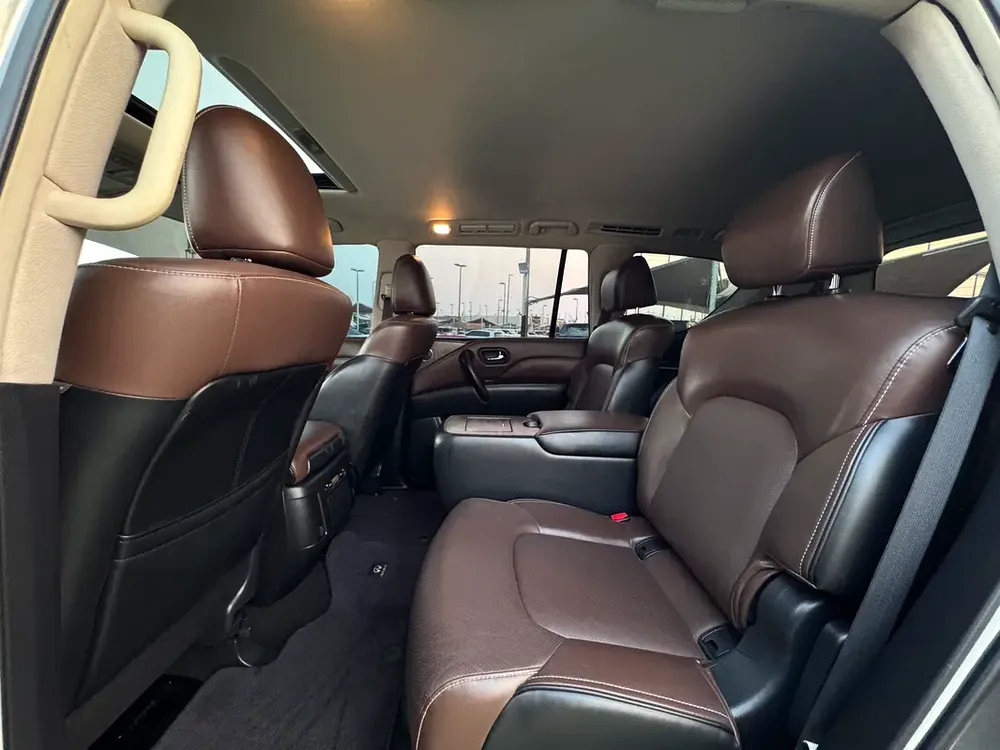 Infinity QX80 VIP seats amazing condition USA imported - Image 11