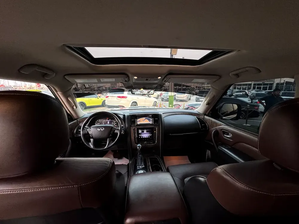 Infinity QX80 VIP seats amazing condition USA imported - Image 9