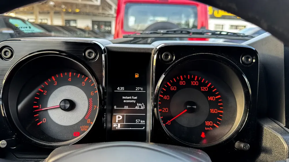 Suzuki Jimny GL AT 2026 (GCC Specs) 1.5L - Brand New 5 Doors - Image 8