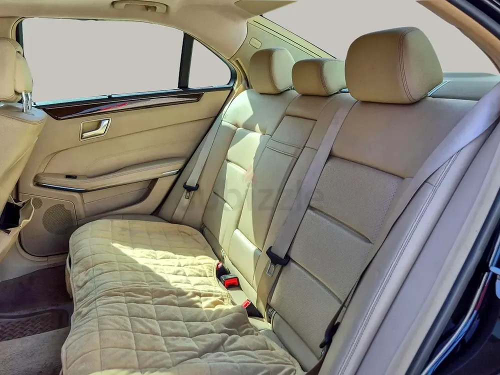 AED 1338/month | 2016 Mercedes-Benz E-Class E 200 | GCC Specs | Ref#474197 - Image 12