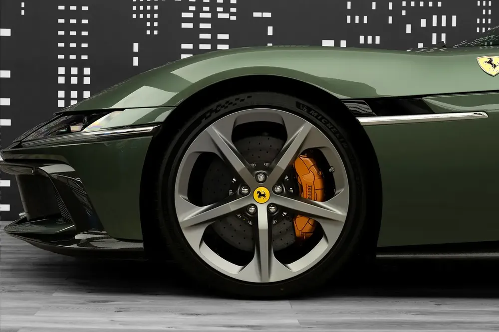 FERRARI | 12 CILINDRI | 2025 BRAND NEW | FULL CARBON EXTERIOR - Image 20