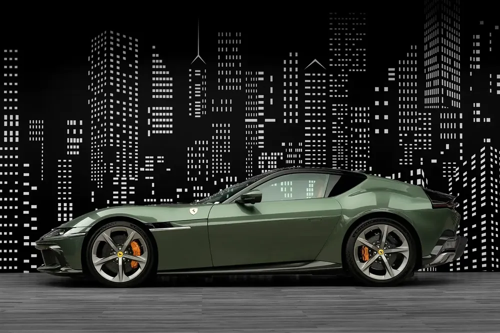 FERRARI | 12 CILINDRI | 2025 BRAND NEW | FULL CARBON EXTERIOR - Image 7