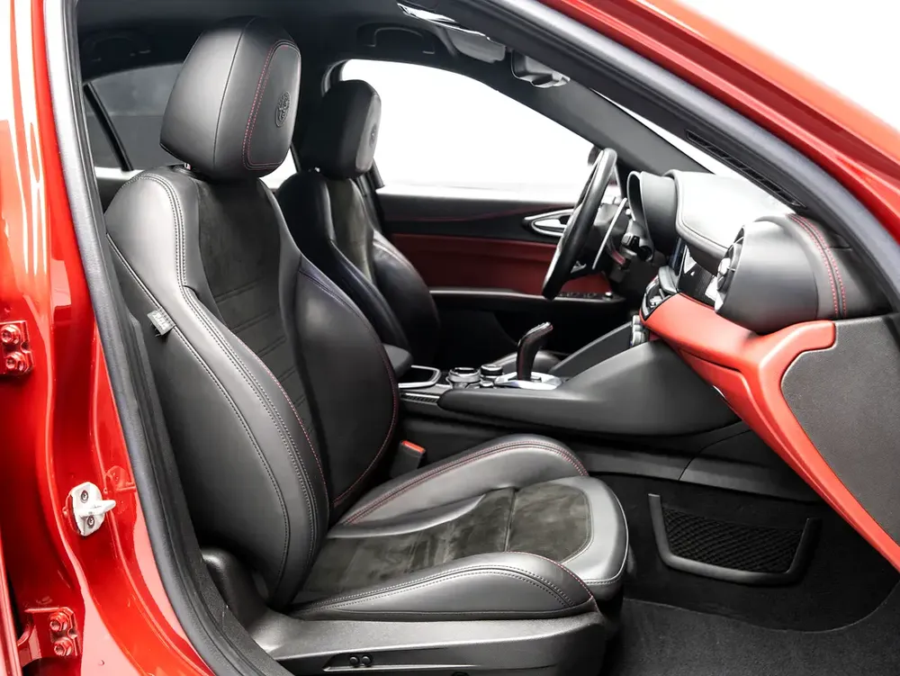 SUMMER STARTS NOW | EXCLUSIVE DEAL BY BLACKLINE, Alfa Warranty + Service Contract, Low KMs, GCC - Image 10