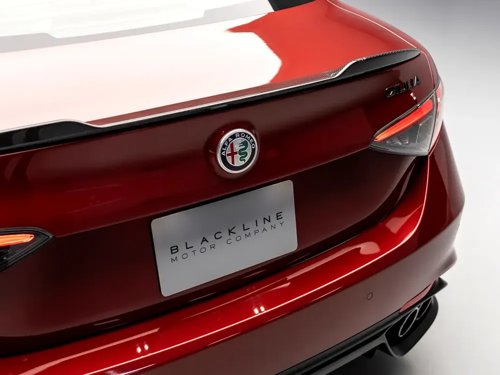 SUMMER STARTS NOW | EXCLUSIVE DEAL BY BLACKLINE, Alfa Warranty + Service Contract, Low KMs, GCC - Image 5