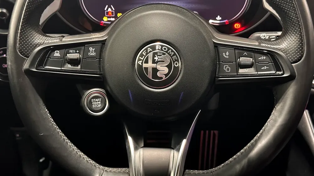 AED 2,145 / Month | Alfa Romeo | Giulia Veloce MCA | 2024 | Warranty and Service | Service History - Image 13