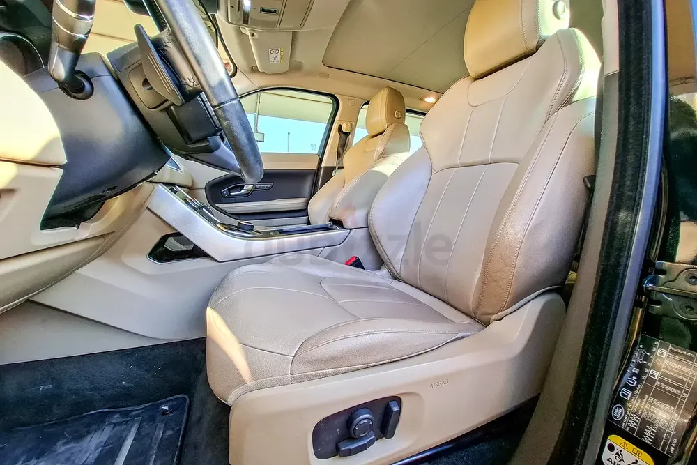 AED 1205/month | 2018 Land Rover Range Rover Evoque  | GCC Specs | Ref#412810 - Image 11