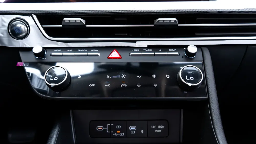 2025 | HYUNDAI SONATA 1.5T PRO - PANORAMIC SUNROOF - Image 14