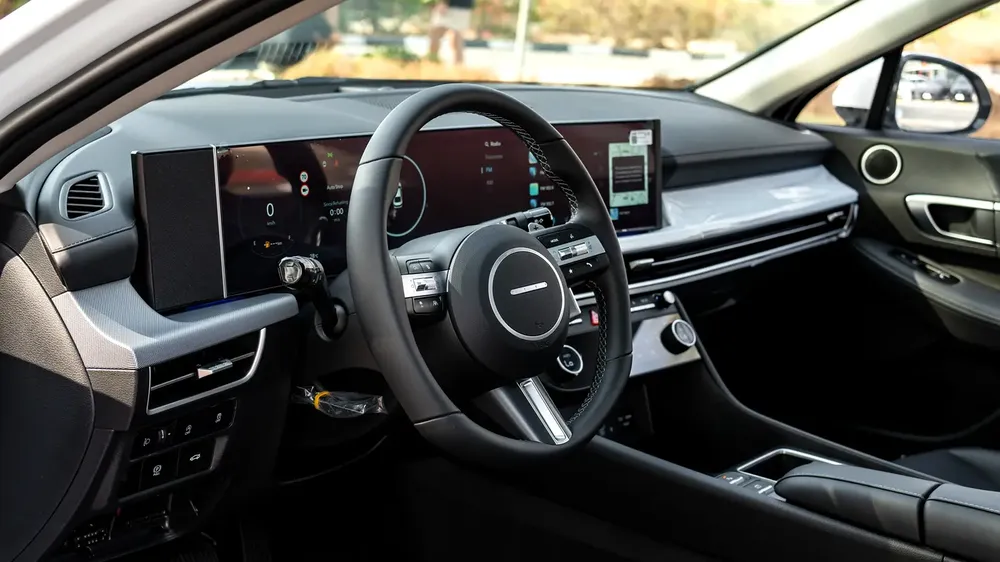 2025 | HYUNDAI SONATA 1.5T PRO - PANORAMIC SUNROOF - Image 9
