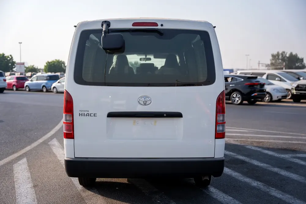 Toyota Hiace Panel Van 2025 GCC Specs Standard roof manual - Image 10