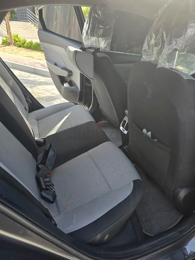2020 Hyundai Accent GL GCC Specs - Image 12
