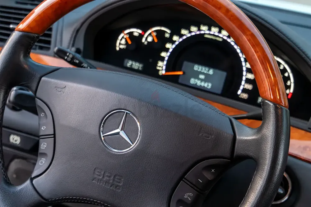 2001 Mercedes S 55 AMG - Image 17