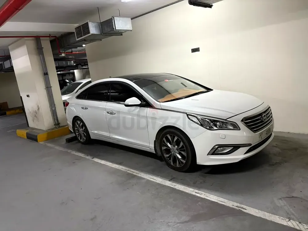 Hyundai Sonata 2015 - GCC Specs - Excellent Condition - Image 5