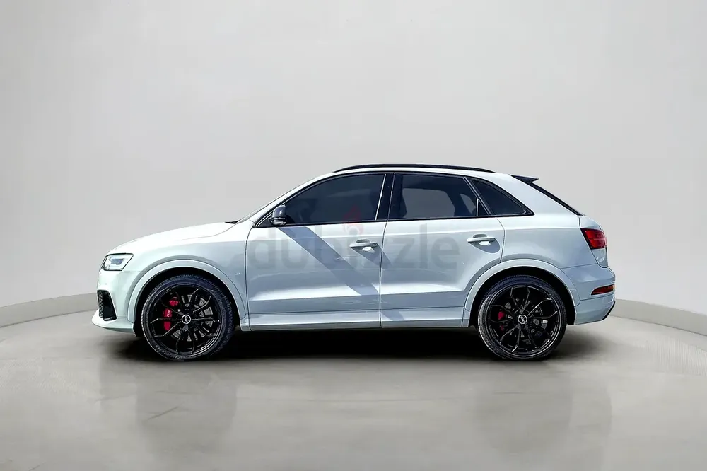 2017 Audi RSQ3 RS Performance 2.5L | Japanese Specifications - Image 5