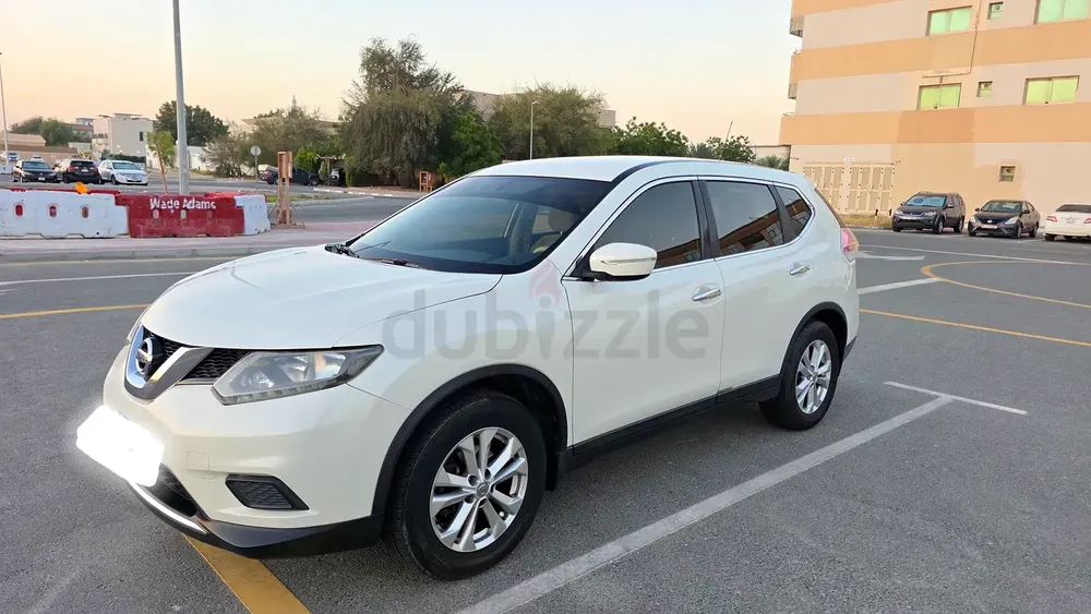 Nissan X-Trail S 2016 GCC Specs Mid Option Low Milege Well Maintained - Image 19