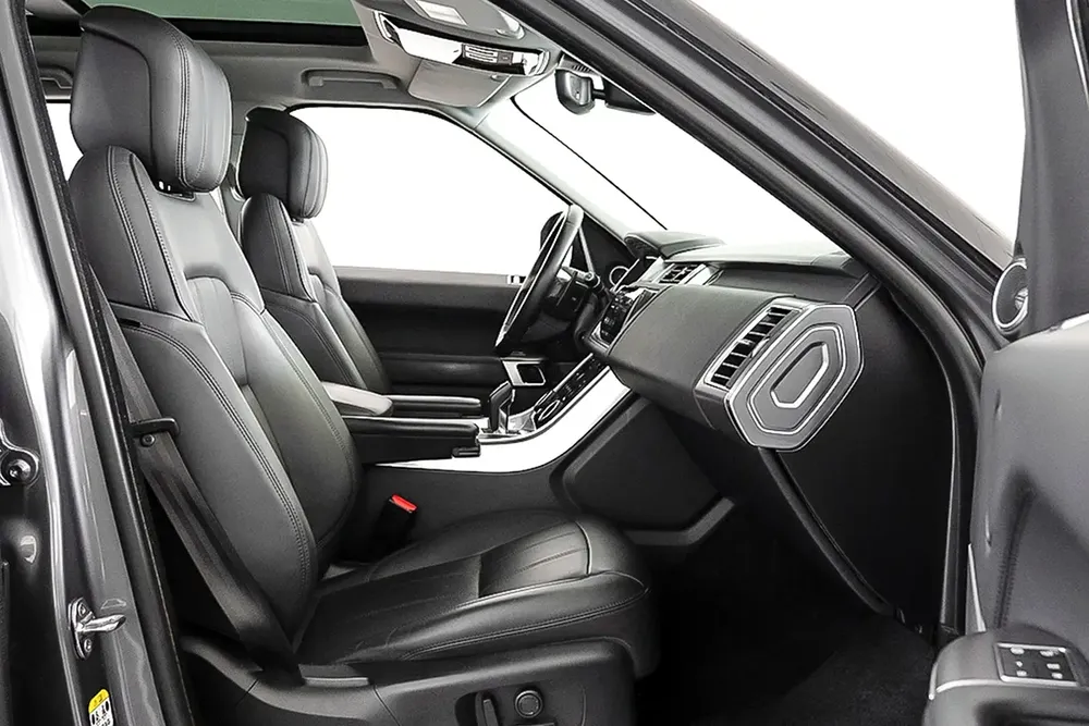 2,580 AED / 60 month’s | 0% DP | 2019 Range Rover Sport HSE / Full-Service History - Image 8