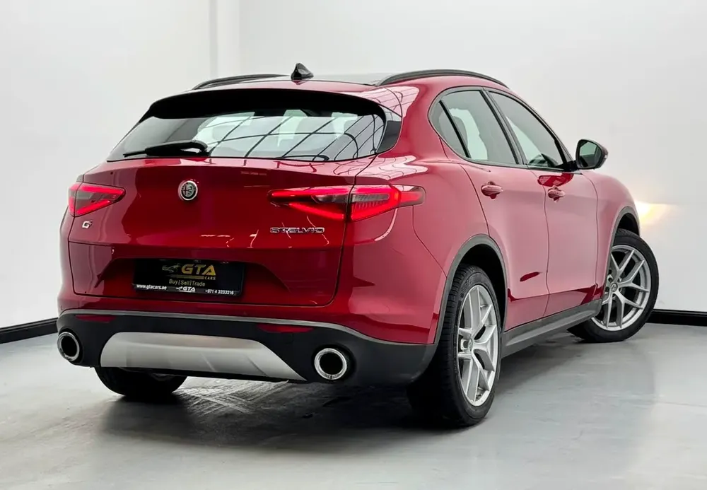 2020 Alfa Romeo Stelvio Q4 Super, 1 Year warranty, Alfa Service History, Excellent Condition, GCC - Image 6