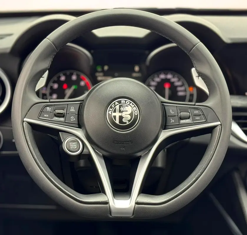 2020 Alfa Romeo Stelvio Q4 Super, 1 Year warranty, Alfa Service History, Excellent Condition, GCC - Image 9