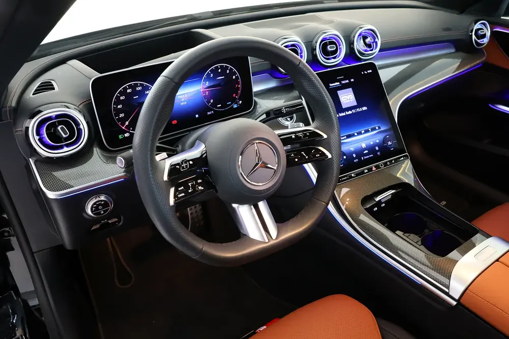 2025 Mercedes-Benz C-Class C200 -3900KM- GCC Specs - UNDER WARRANTY & SERVICE-Brand New! - Image 10
