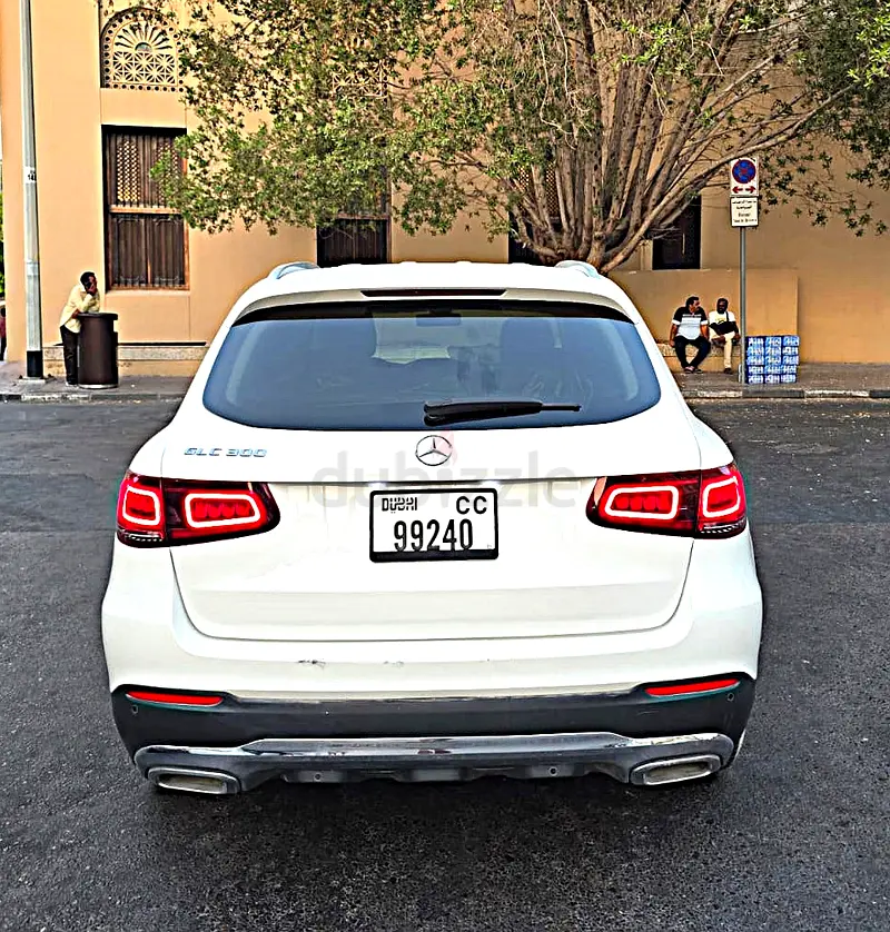 Mercedes GLC300.....only 26000 kms - Image 4