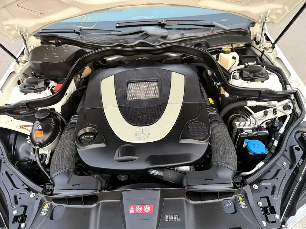 MERCEDES E 550 AMG - 2009 - 88,000 kms - FULL OPTION - JAPANESE SPEC - Image 14