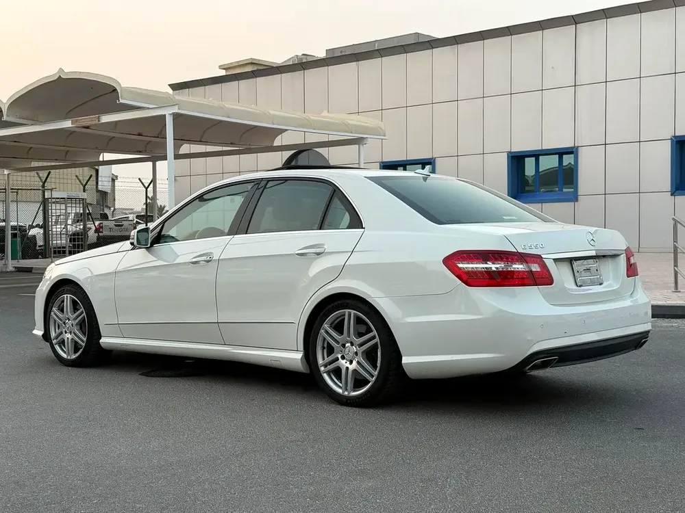 MERCEDES E 550 AMG - 2009 - 88,000 kms - FULL OPTION - JAPANESE SPEC - Image 4