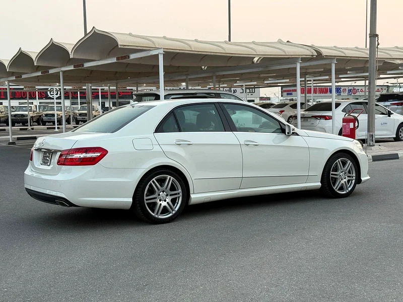 MERCEDES E 550 AMG - 2009 - 88,000 kms - FULL OPTION - JAPANESE SPEC - Image 5