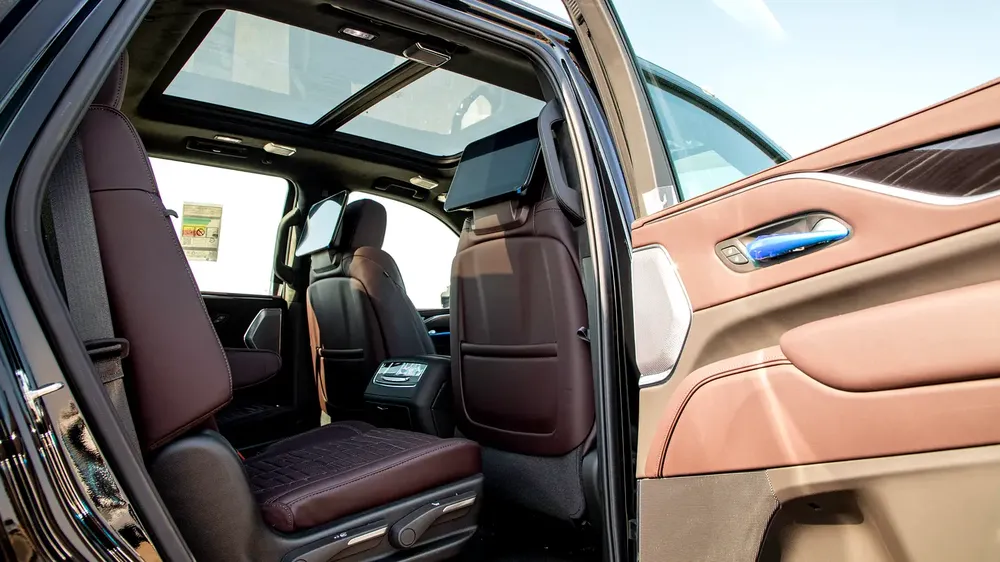 Cadillac Escalade V-Series 6.2L SUPERCHARGED V8 4WD | 2024 | For Export Only - Image 17