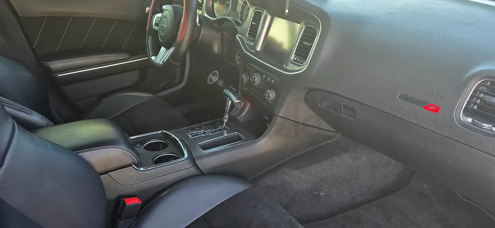 Dodge Charger SRT 392 2014 GCC Specs - Pristine Condition - Image 12