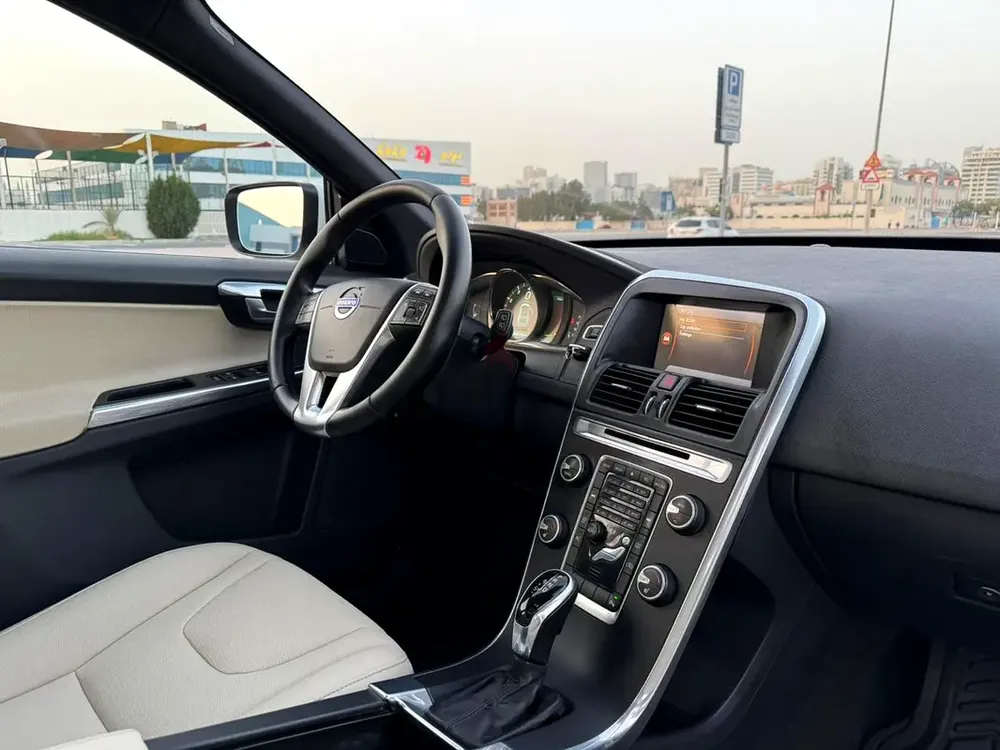 2014 Volvo XC60 GCC Specs | Clean  Comfortable SUV - Image 8