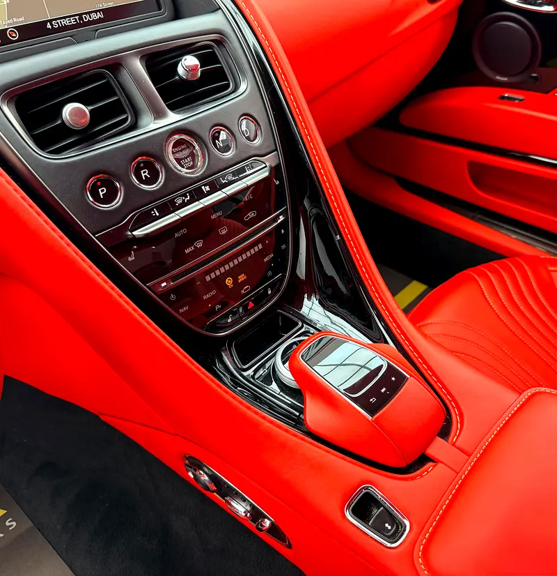 2017 Aston Martin DB11 Launch Edition V12, Aston Martin Warranty+Full Service History, GCC - Image 14
