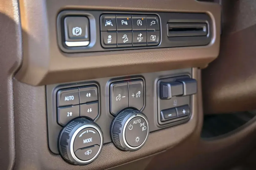 AED 2735/month | 2022 Chevrolet Tahoe Z71 | GCC Specs | Ref#448918 - Image 16