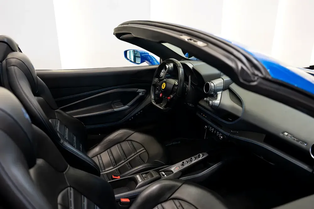 2021 | FERRARI F8 SPIDER - 2021 | GCC SPECS | PERFECT CONDITION - Image 9