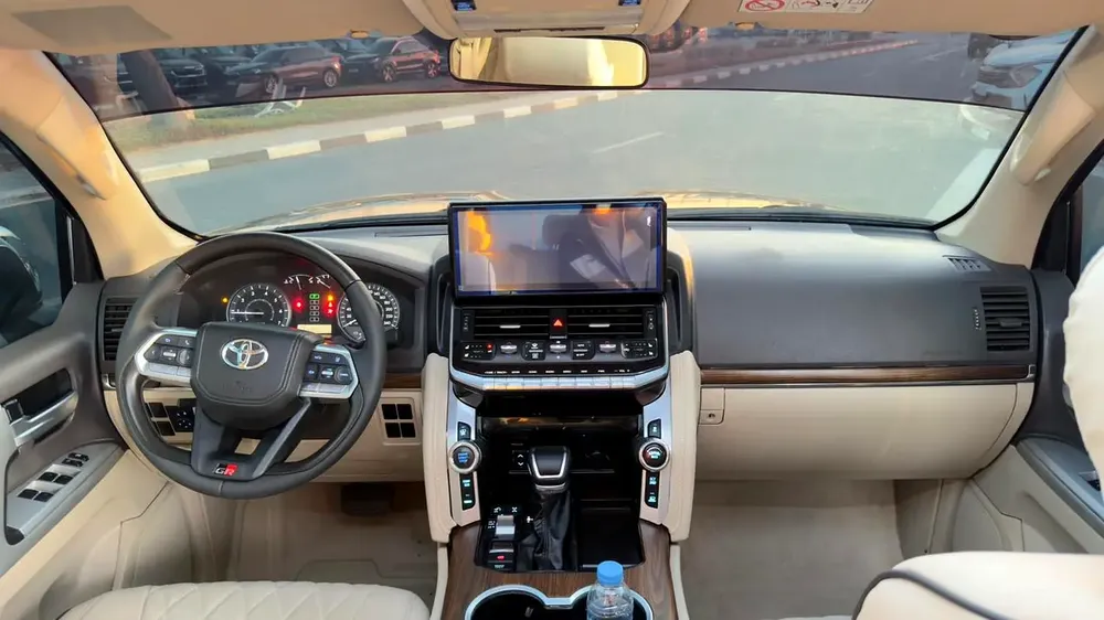 Toyota Land Cruiser GXR 2019 modified to LC300 2025 - Image 11