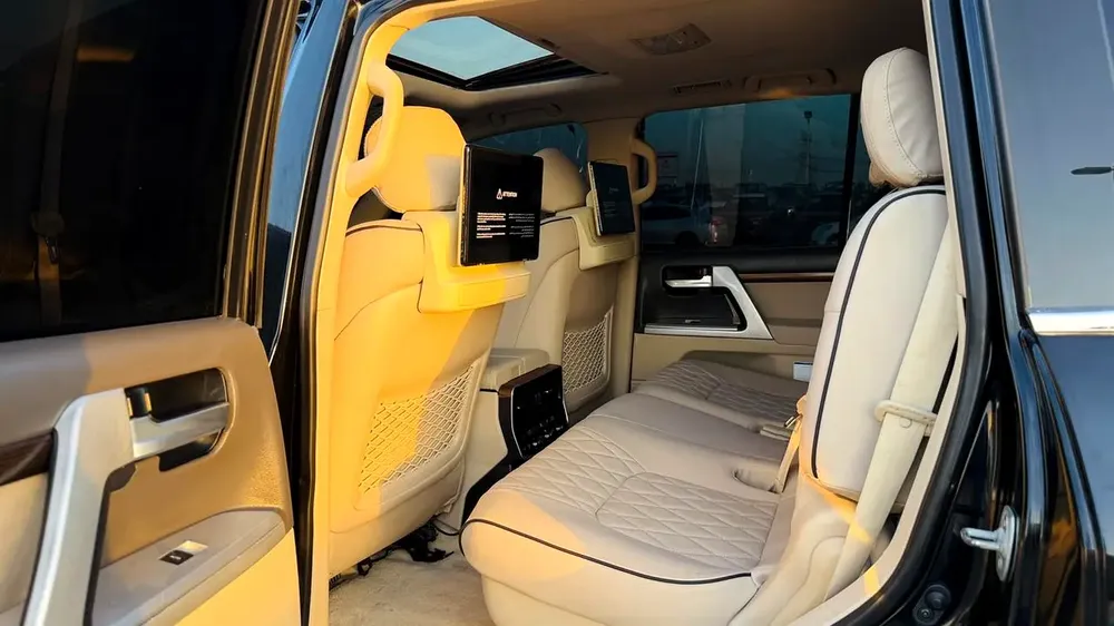 Toyota Land Cruiser GXR 2019 modified to LC300 2025 - Image 19