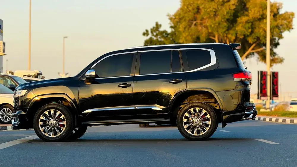 Toyota Land Cruiser GXR 2019 modified to LC300 2025 - Image 6