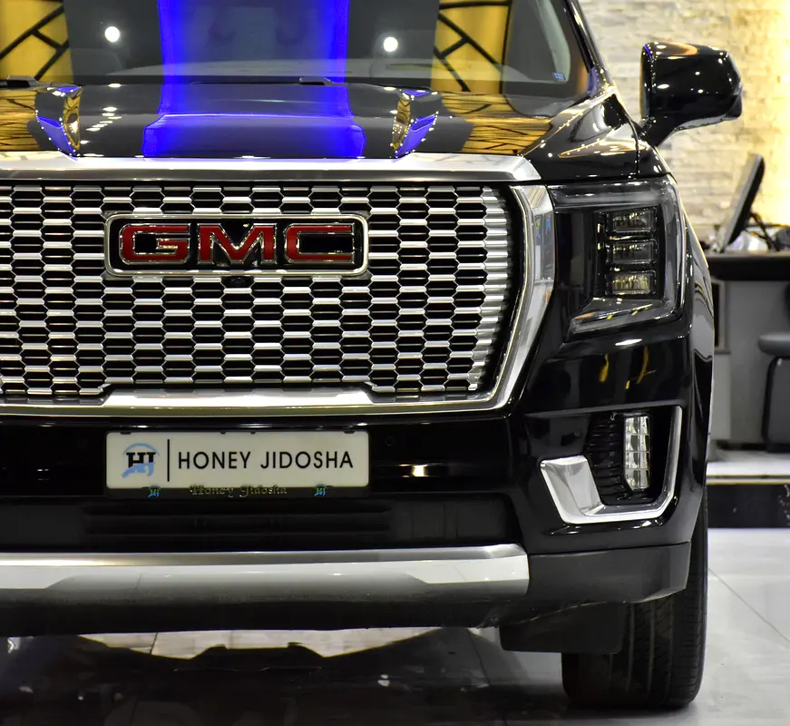 AED 3,867 EMi at 0% DP | GMC Yukon Denali ( 2023 Model ) in Black Color GCC Specs - Image 4