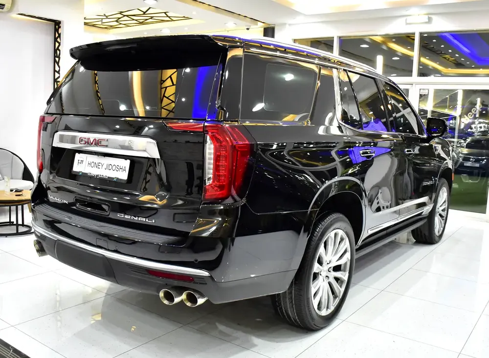 AED 3,867 EMi at 0% DP | GMC Yukon Denali ( 2023 Model ) in Black Color GCC Specs - Image 6