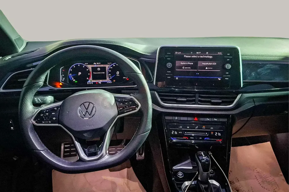AED 1201/month | 2023 Volkswagen T-Roc R-Line | GCC Specs | Ref#376003 - Image 10