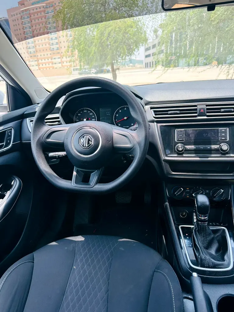 MG MG5 2022 GCC URGENT SALE - Image 10