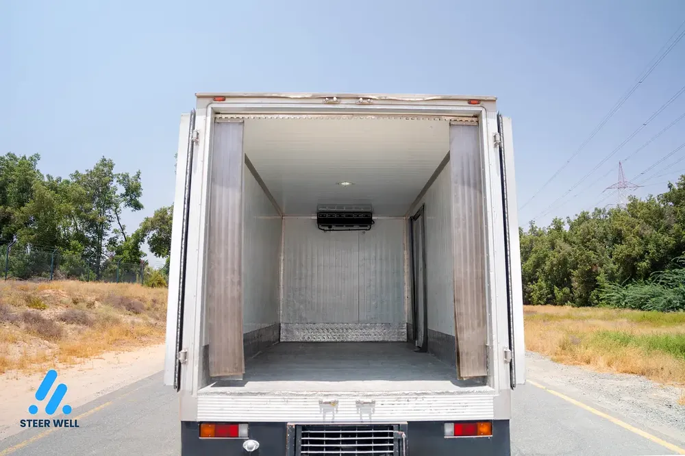 2022 Mitsubishi Canter 4P10 | Diesel Manual | GCC Specs | Commercial Utility Truck - Image 10