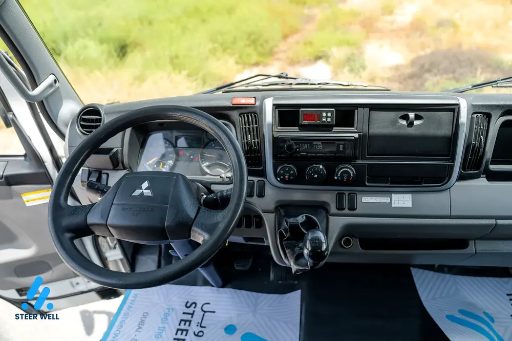 2022 Mitsubishi Canter 4P10 | Diesel Manual | GCC Specs | Commercial Utility Truck - Image 15