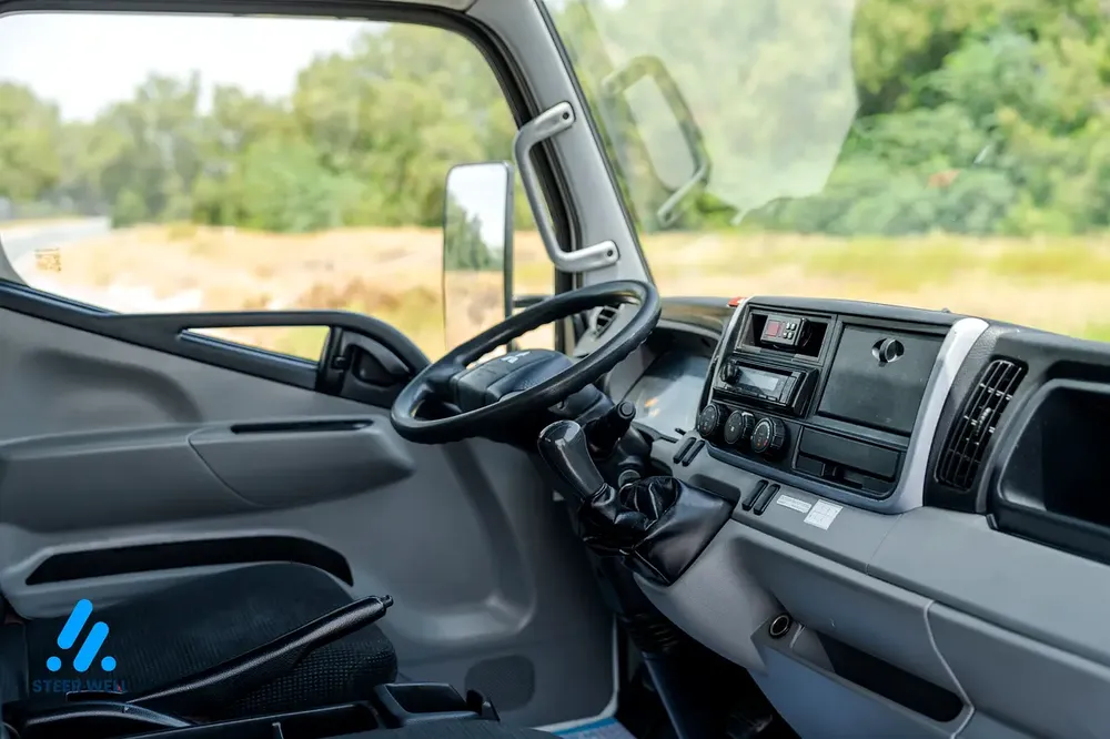 2022 Mitsubishi Canter 4P10 | Diesel Manual | GCC Specs | Commercial Utility Truck - Image 19