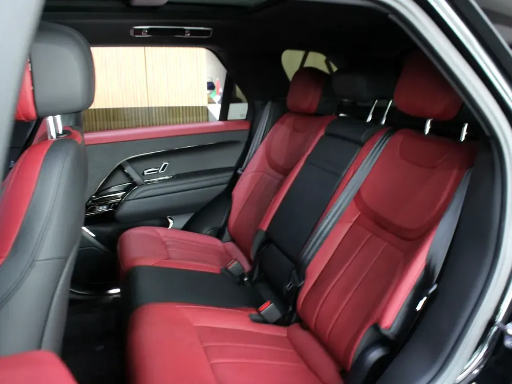 2025 Land Rover Range Rover Sport P510e First Edition for 399,000.00 AED - Image 10