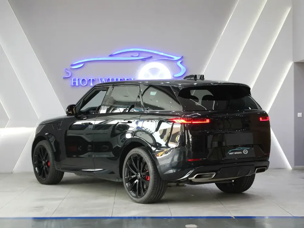 2025 Land Rover Range Rover Sport P510e First Edition for 399,000.00 AED - Image 4