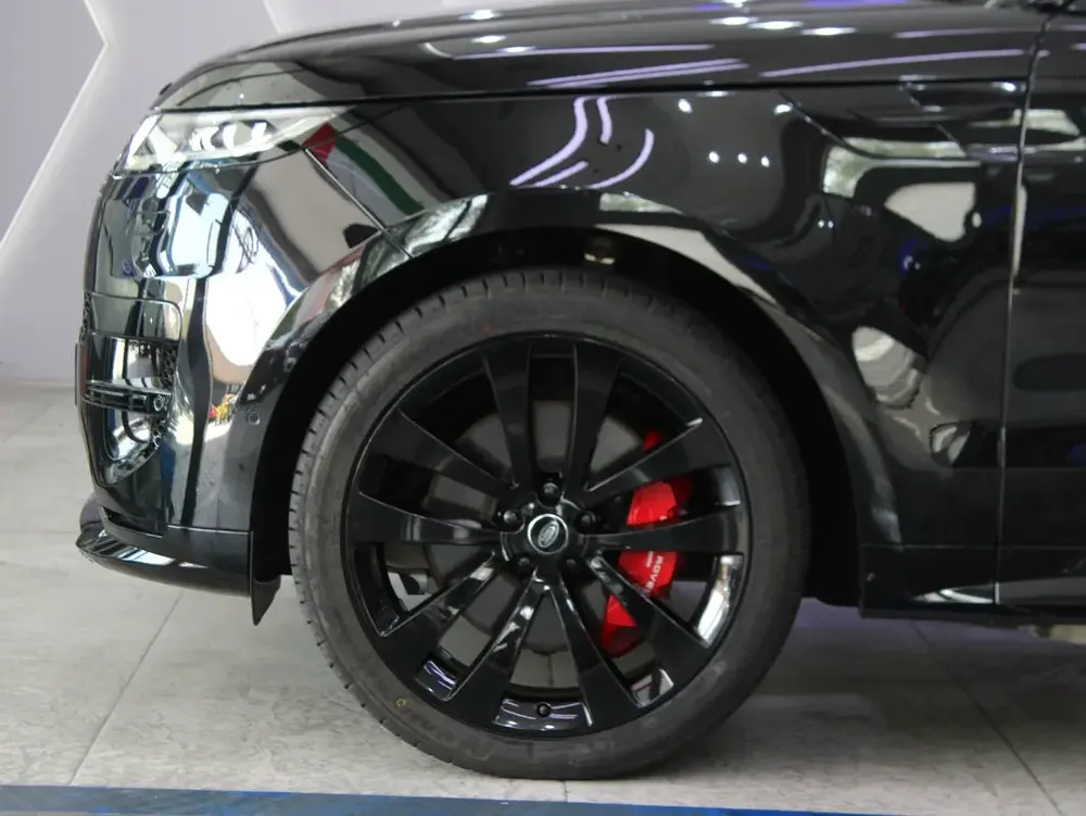 2025 Land Rover Range Rover Sport P510e First Edition for 399,000.00 AED - Image 6