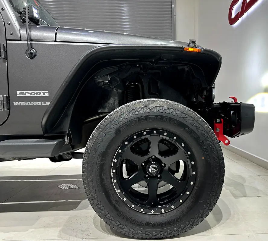 Jeep Wrangler Sports 2014/Manual Transmission/GCC - Image 10