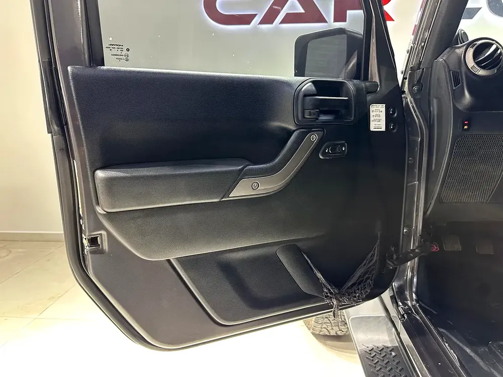 Jeep Wrangler Sports 2014/Manual Transmission/GCC - Image 15