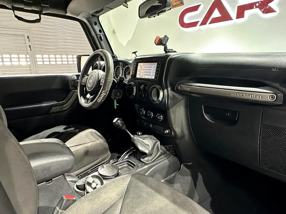 Jeep Wrangler Sports 2014/Manual Transmission/GCC - Image 16
