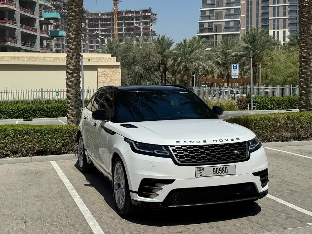 2022 | LAND ROVER VELAR P250 R-DYNAMIC  SE  | GCC | AGENCY WARRANTY & SERVICED | ACCIDENT FREE - Image 4