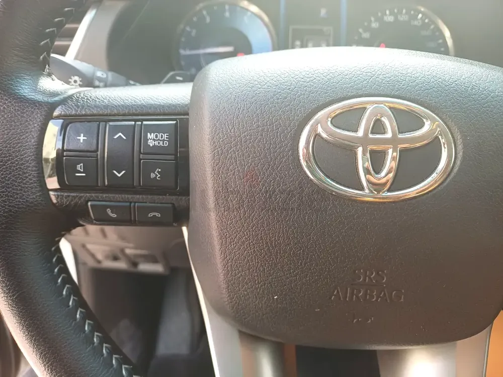 Toyota Fortuner 2023 GXR GCC | Excellent Condition | Low KM | Family SUV - Image 11